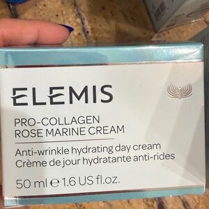 ELEMIS Pro-Collagen Rose Marine Cream - Blue and White